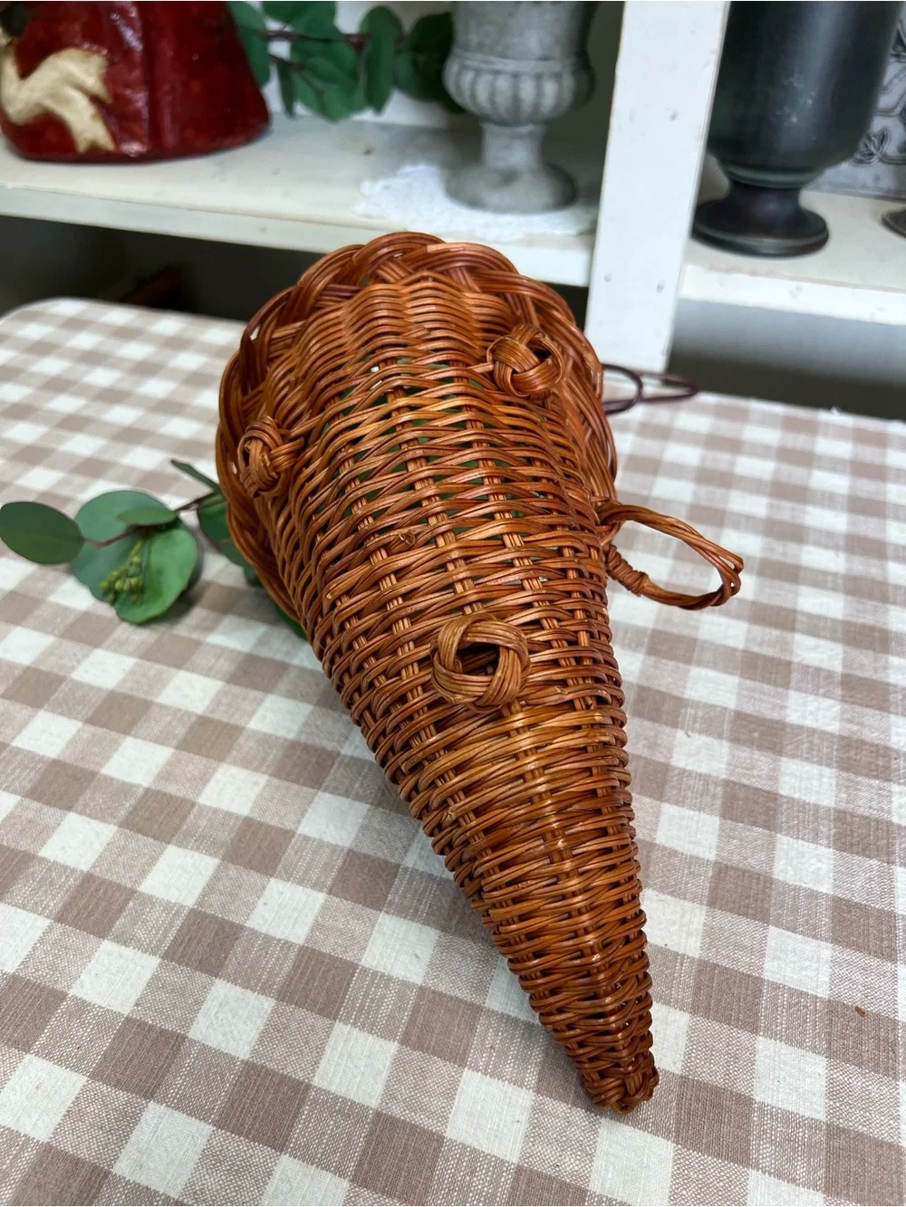 Cornucopia basket decor thanksgiving